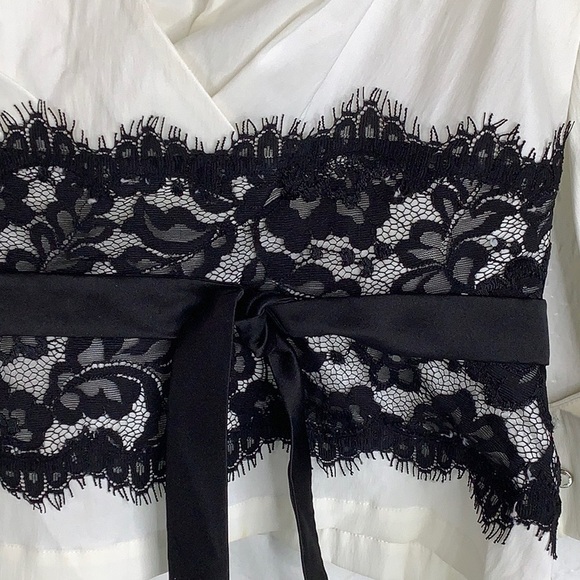 Tadashi Black & White lace trim v-neck 3/4 sleeve Evening blouse SZ 10 EUC - Picture 3 of 13
